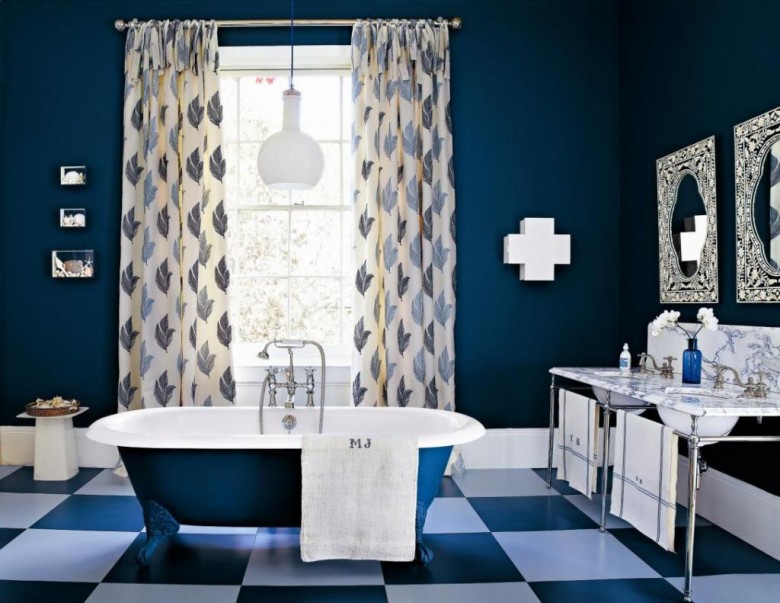 navy-blue-bathroom-e1455710892861.jpg